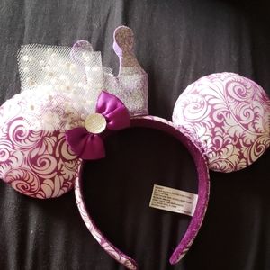 Minnie mouse ears